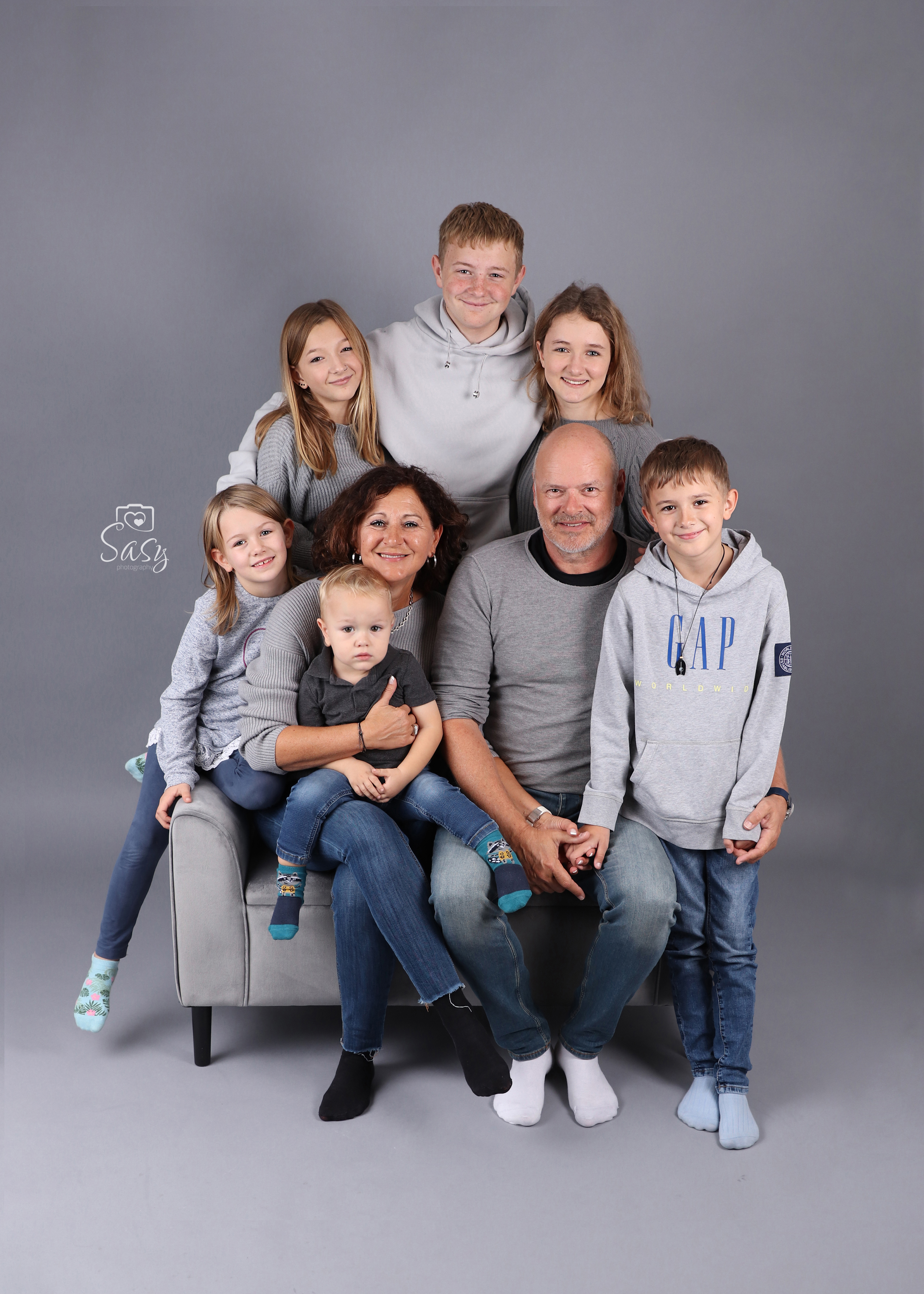 Eine große Familie, viele große Herzen- bei Sasy Photography