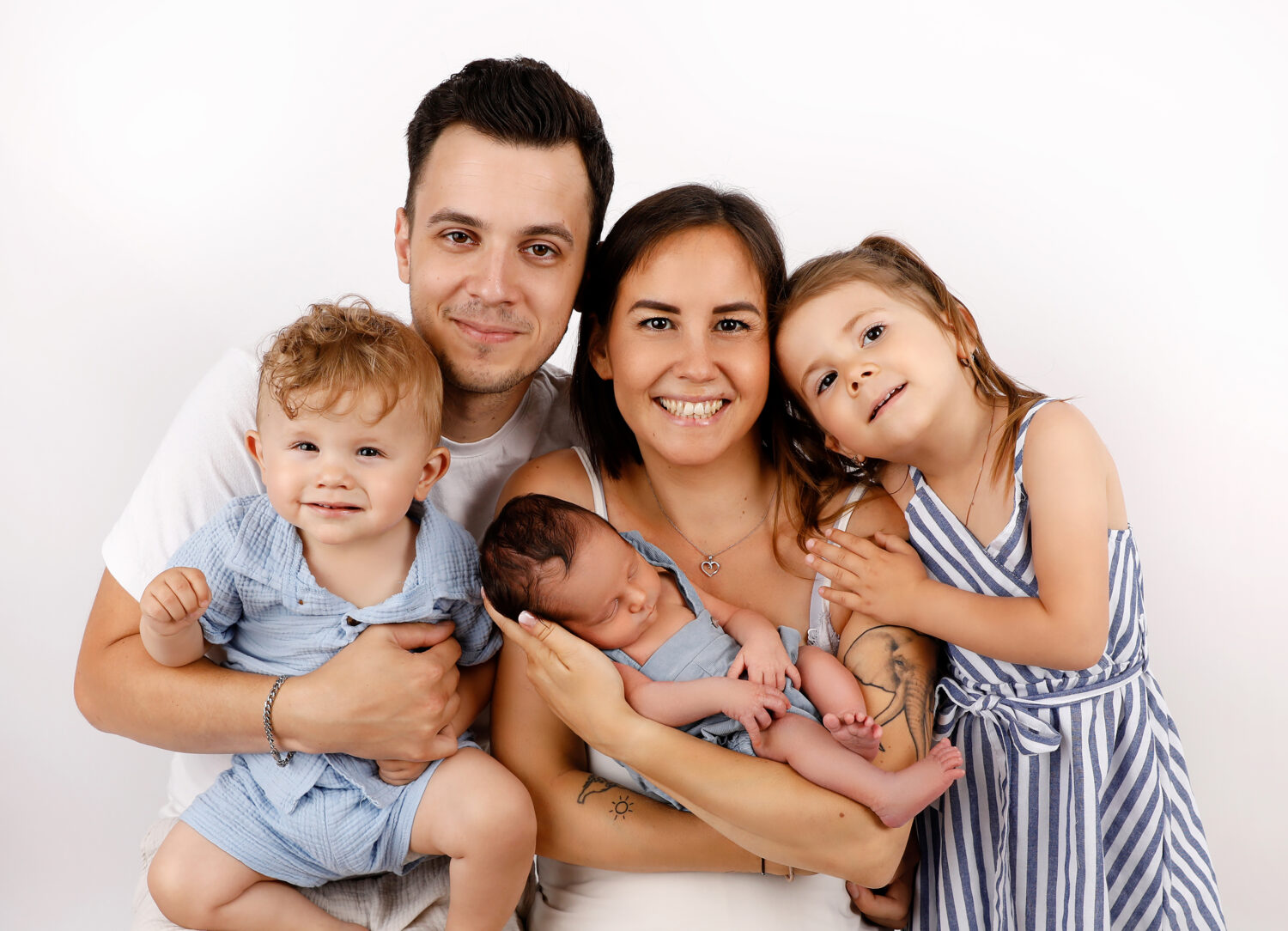 Junge Familie im Glück, bei Sasy Photography